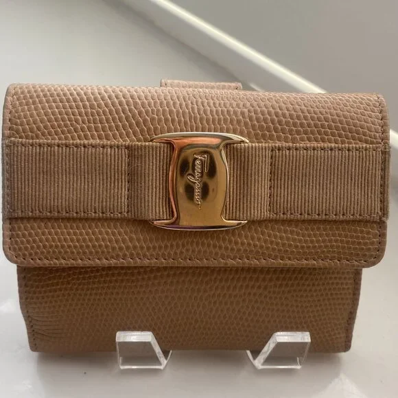 Salvatore Ferragamo Bifold Leather Wallet - Beige Vara Bow - Picture 3 of 12